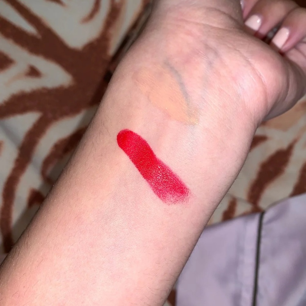 KKW lipstick - Picture 4 of 5